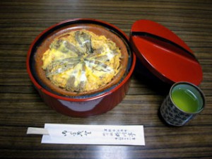 『柳川なべ』（ご飯・香物付）　１９００円